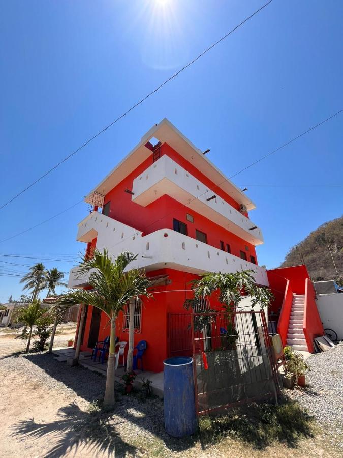 Hotel Y Bungalows Bugambilias سان باتريسيو ميلاكي المظهر الخارجي الصورة