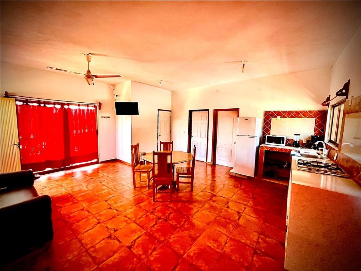 Hotel Y Bungalows Bugambilias سان باتريسيو ميلاكي المظهر الخارجي الصورة