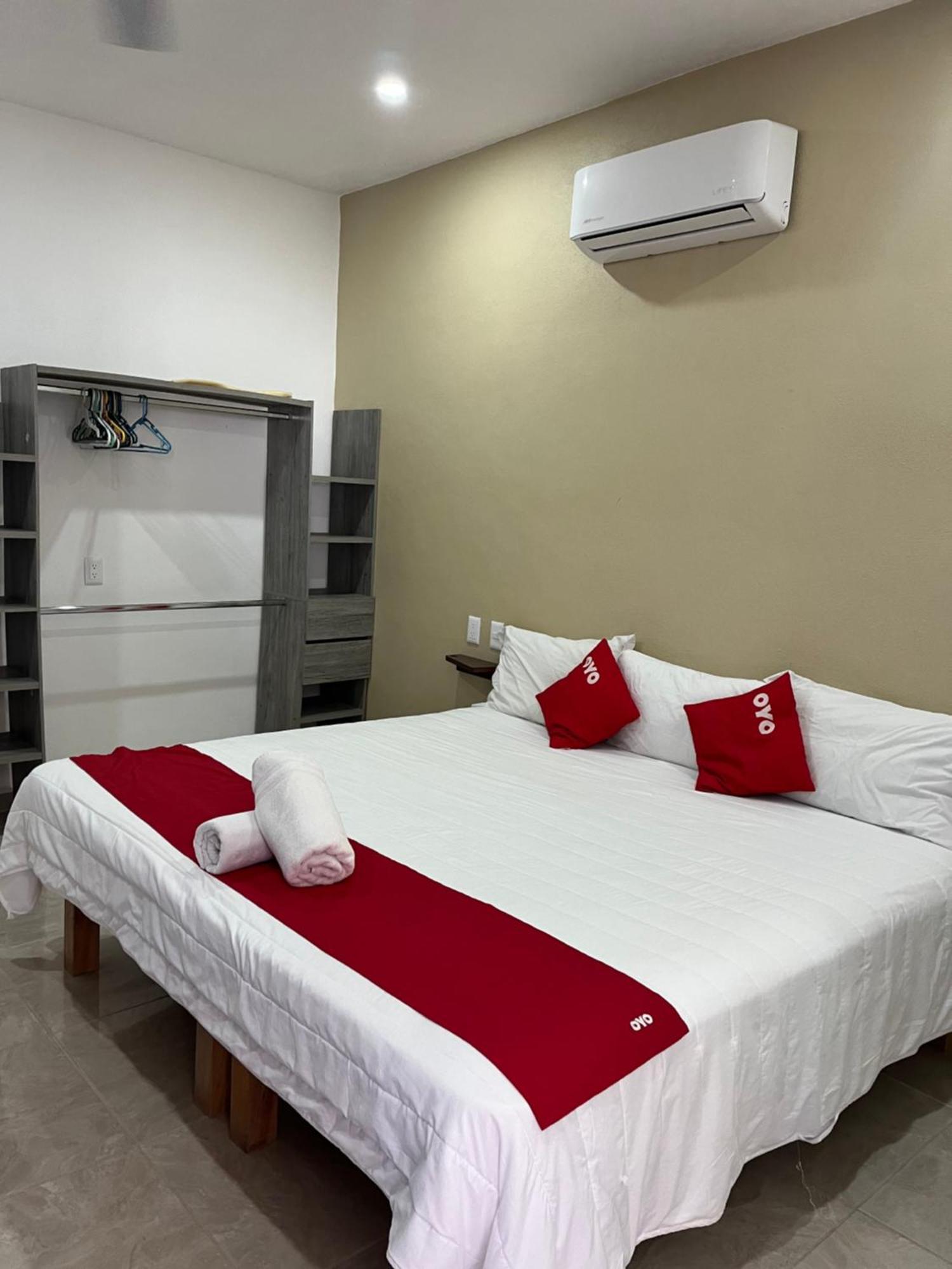 Hotel Y Bungalows Bugambilias سان باتريسيو ميلاكي المظهر الخارجي الصورة